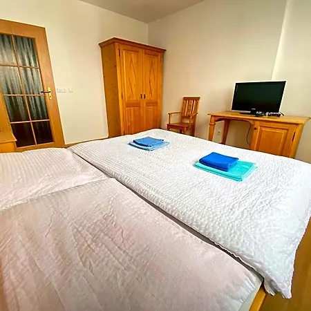 Zlaty Chlum Hotel 3*